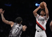 开云体育官方网站-开拓者主场击败篮网实现反弹