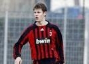 开云体育官网-博洛尼亚主教练因争议言论被处罚