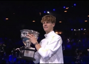 开云体育-澳网鏖战戴维斯杯，辛纳惊艳四座