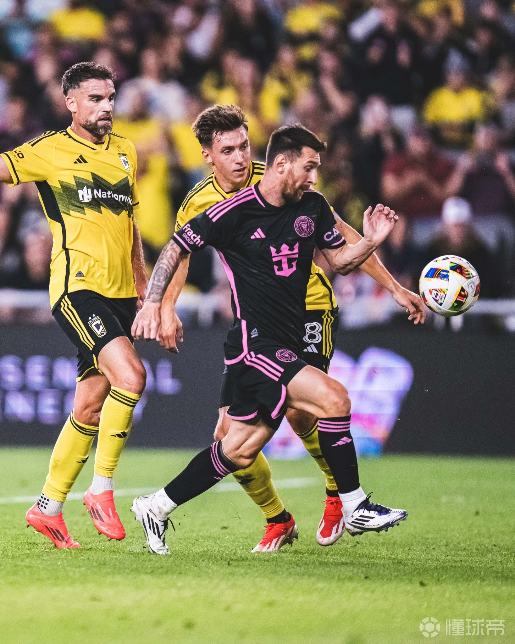 关于巴萨客场痛击对手，梅西绝杀献绝唱的信息