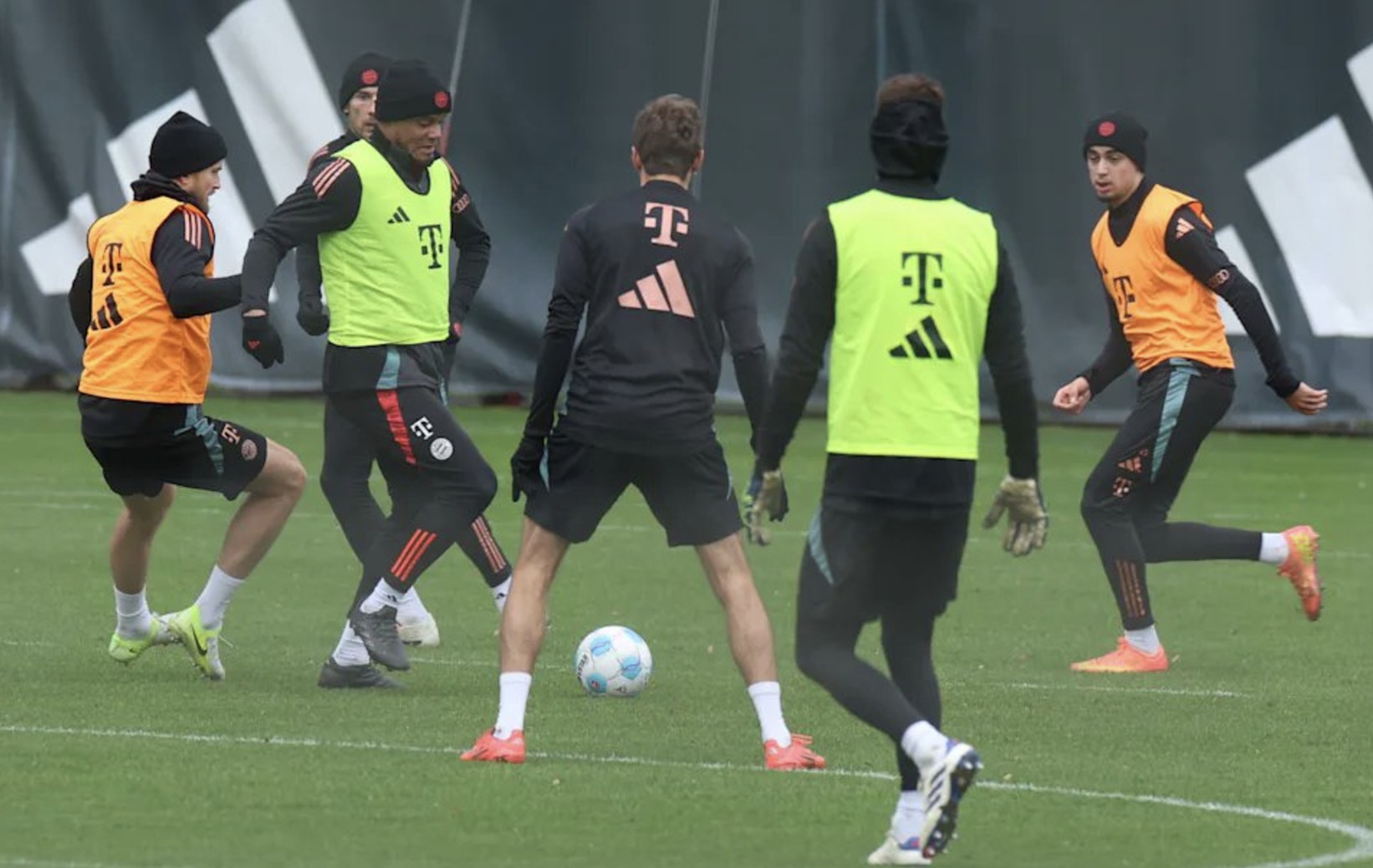 拜仁慕尼黑新援连续破门,积极融入球队 拜仁慕尼黑新援连续破门,积极融入球队