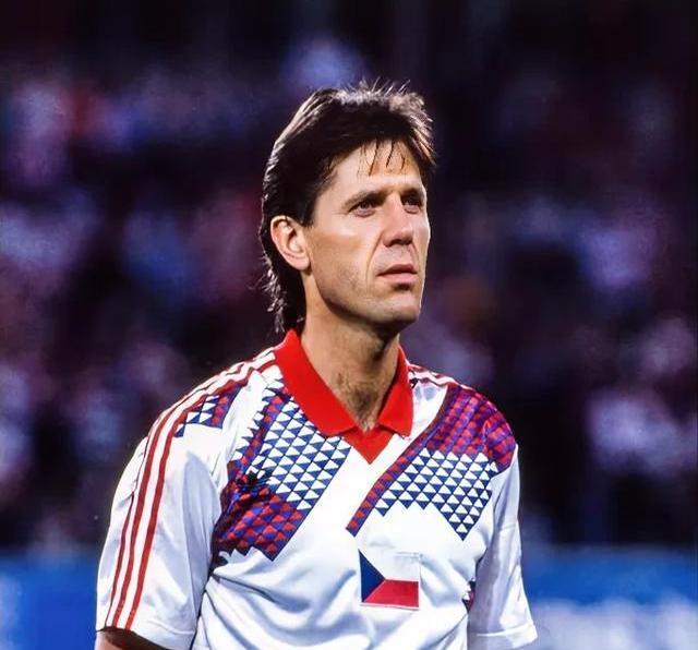 捷克队大胜斯洛伐克欧洲预选赛排名上升的简单介绍