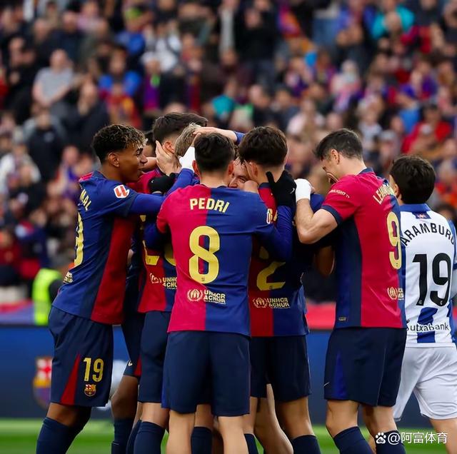 双方球队在火热比赛中尽显实力，不分伯仲