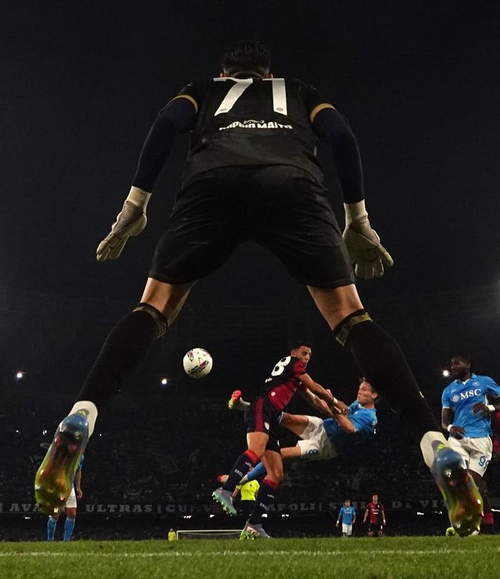 欧国联比赛:尤文图斯负那不勒斯错失联赛冠军 欧国联比赛:尤文图斯负那不勒斯错失联赛冠军