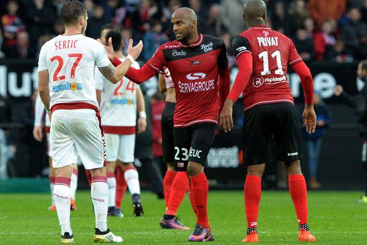 洛里昂在比赛中再度取得胜利