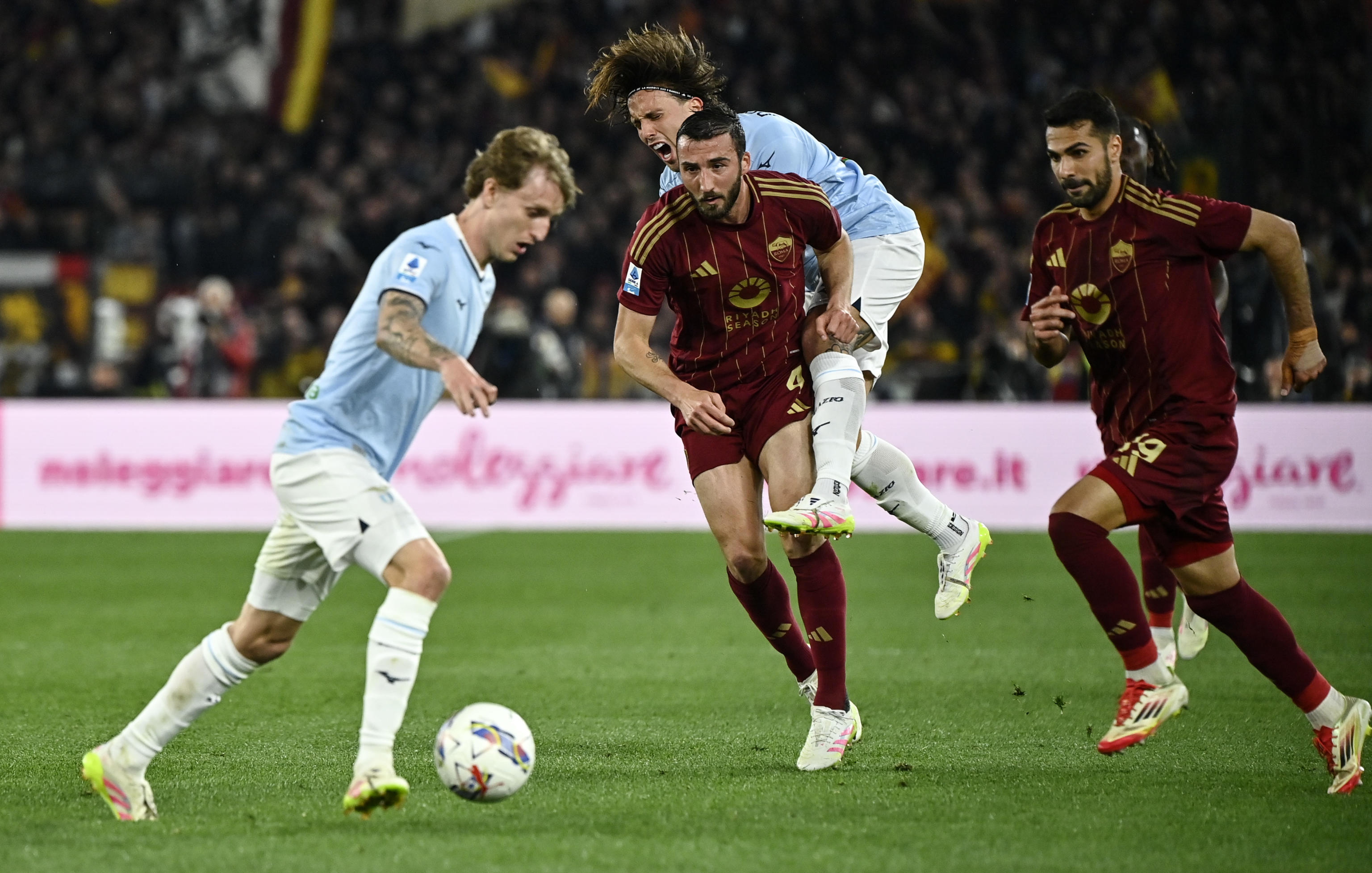 关于顶级欧洲足球职业联赛正式开战的信息 关于顶级欧洲足球职业联赛正式开战的信息