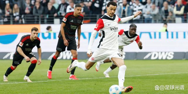 弗兰克福队试图解决射门难题，训练备战