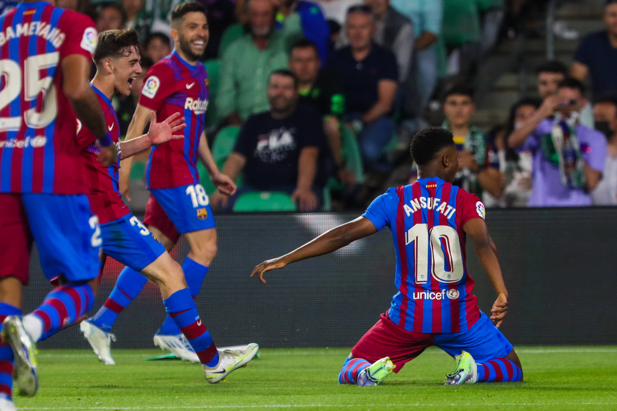 关于巴塞罗那主力中场伤愈复出,球队士气大振的信息 关于巴塞罗那主力中场伤愈复出,球队士气大振的信息