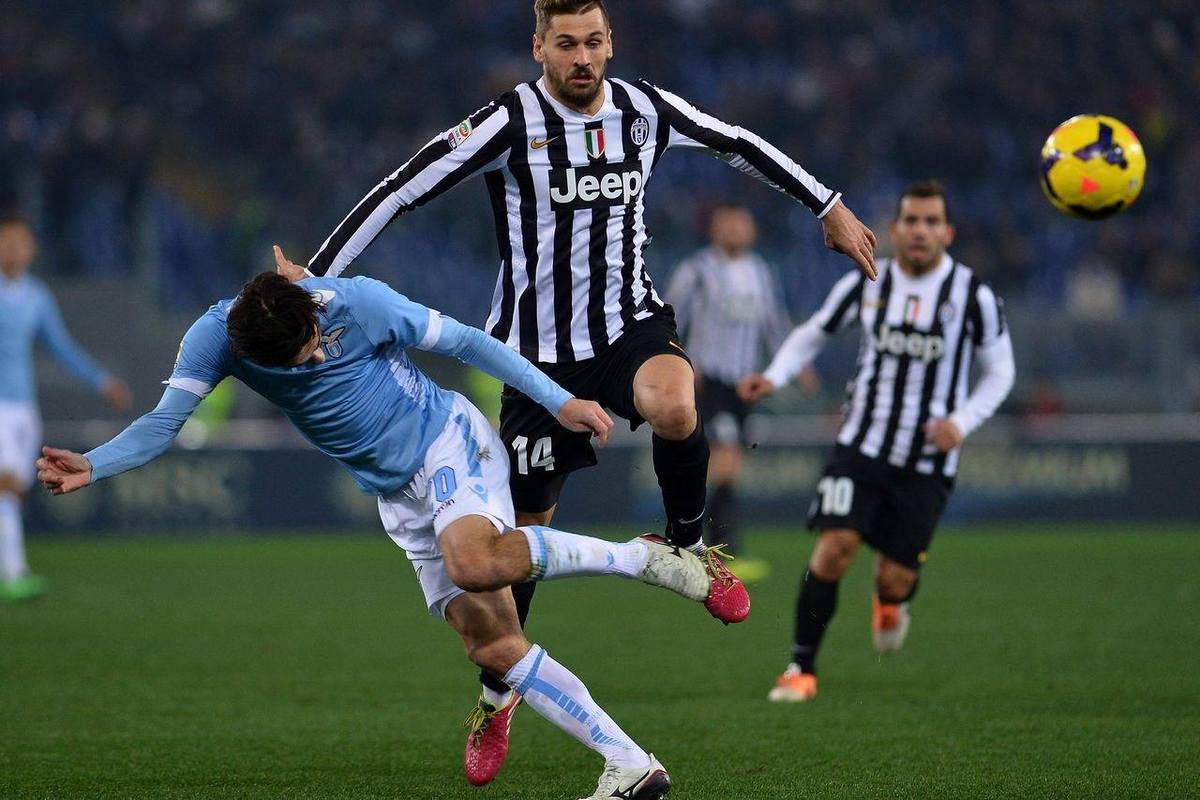 包含拉齐奥客场不敌，联赛形势逐渐失去控制的词条