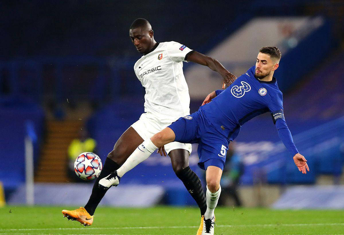 关于尼斯轻松击败对手，展现实力的信息