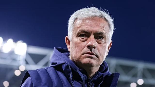 曼联遭遇连败，穆里尼奥遭到质疑