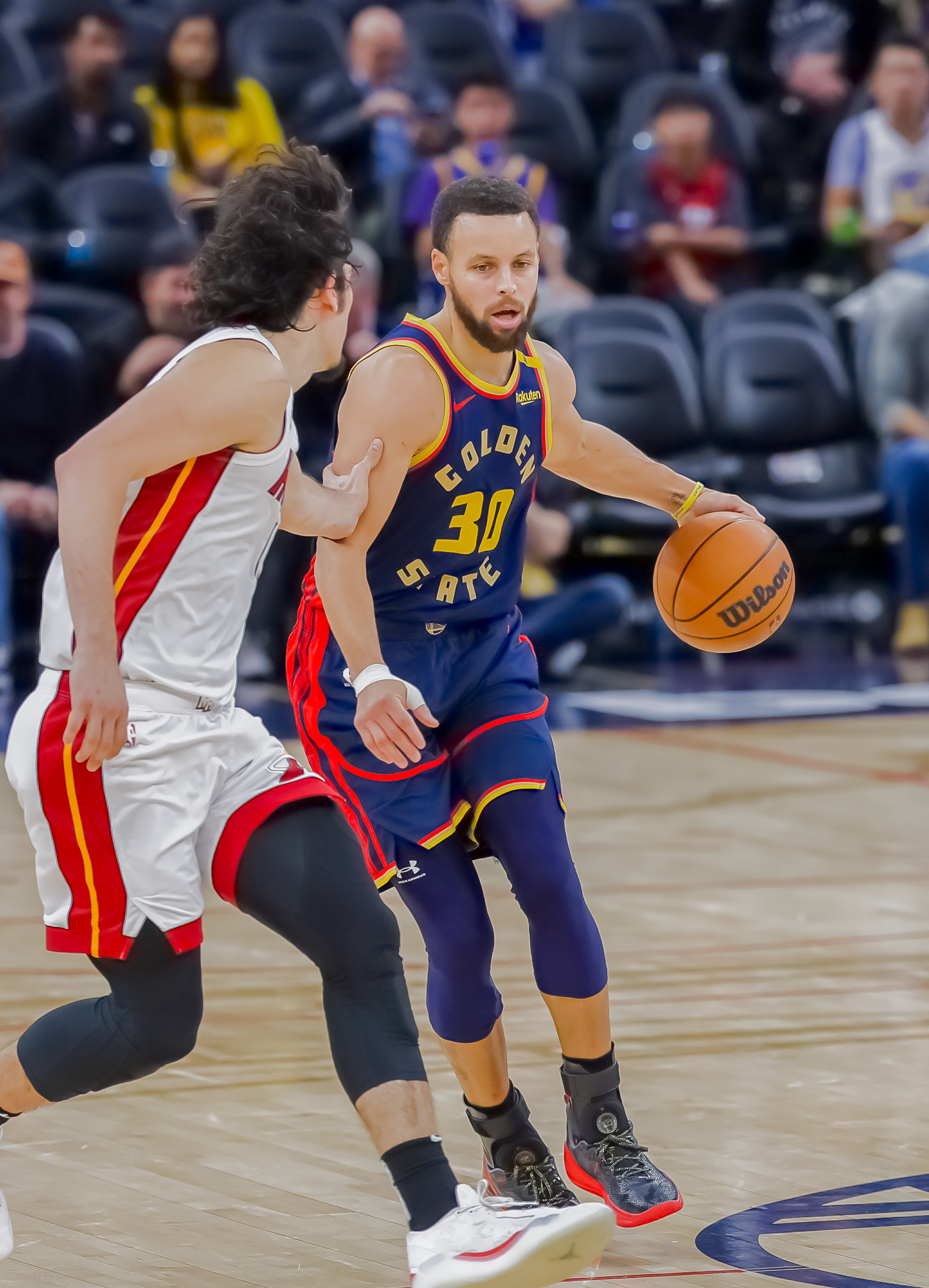 NBA球员与冠军团队联手打造慈善比赛,为弱势群体送去温暖的简单介绍 NBA球员与冠军团队联手打造慈善比赛,为弱势群体送去温暖的简单介绍