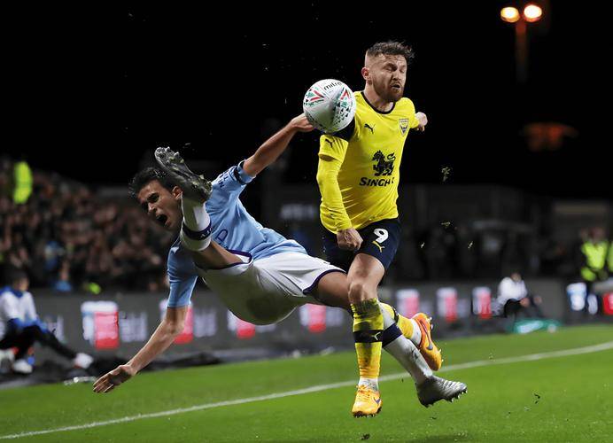 杜塞尔多夫客场逆袭,取得重要胜利的简单介绍 杜塞尔多夫客场逆袭,取得重要胜利的简单介绍