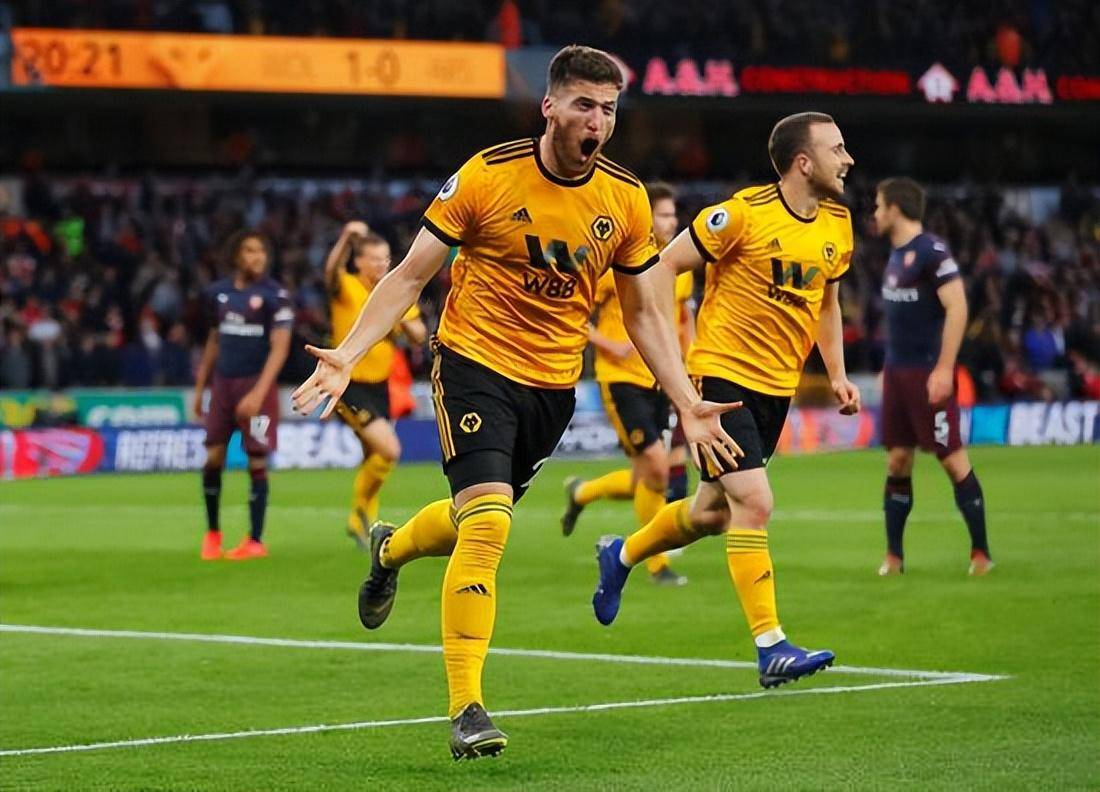 包含狼队客场胜纽卡斯尔，取得宝贵三分的词条