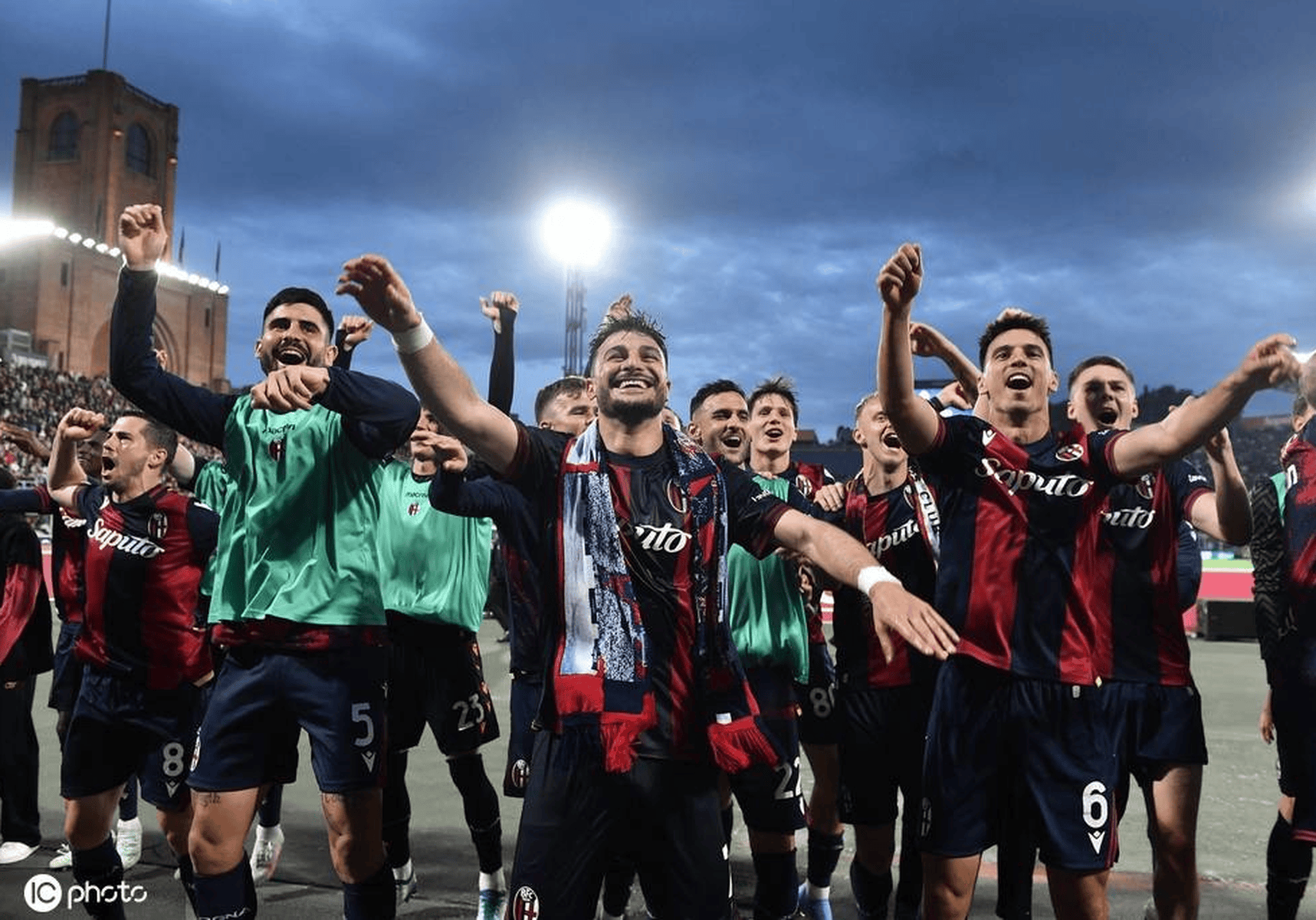 罗马尼亚战胜澳大利亚,成功锁定欧洲杯资格 罗马尼亚战胜澳大利亚,成功锁定欧洲杯资格