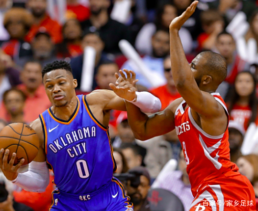 足球赛事中火箭战胜对手成功宣布退役