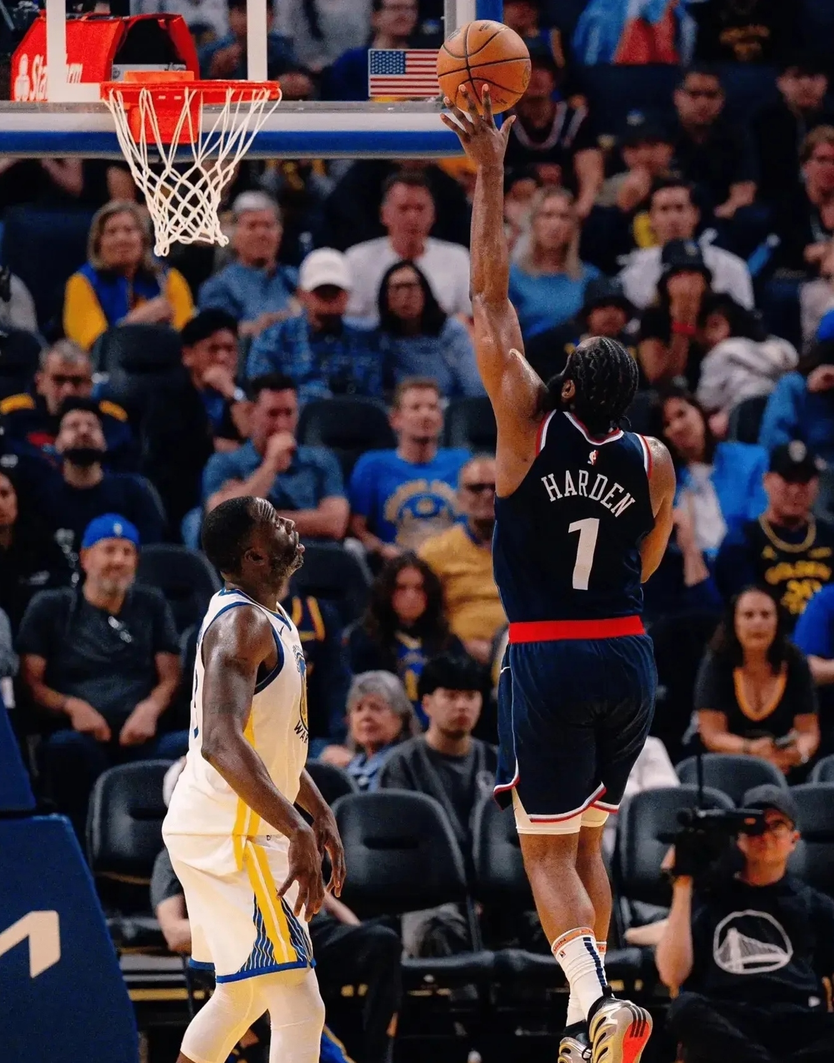 掘金逆转魔术，豪取关键胜利的简单介绍