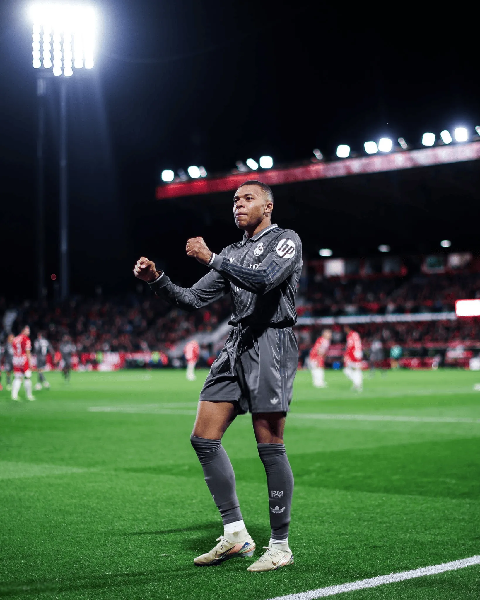 巴拉圭球员在法国联赛中崭露头角