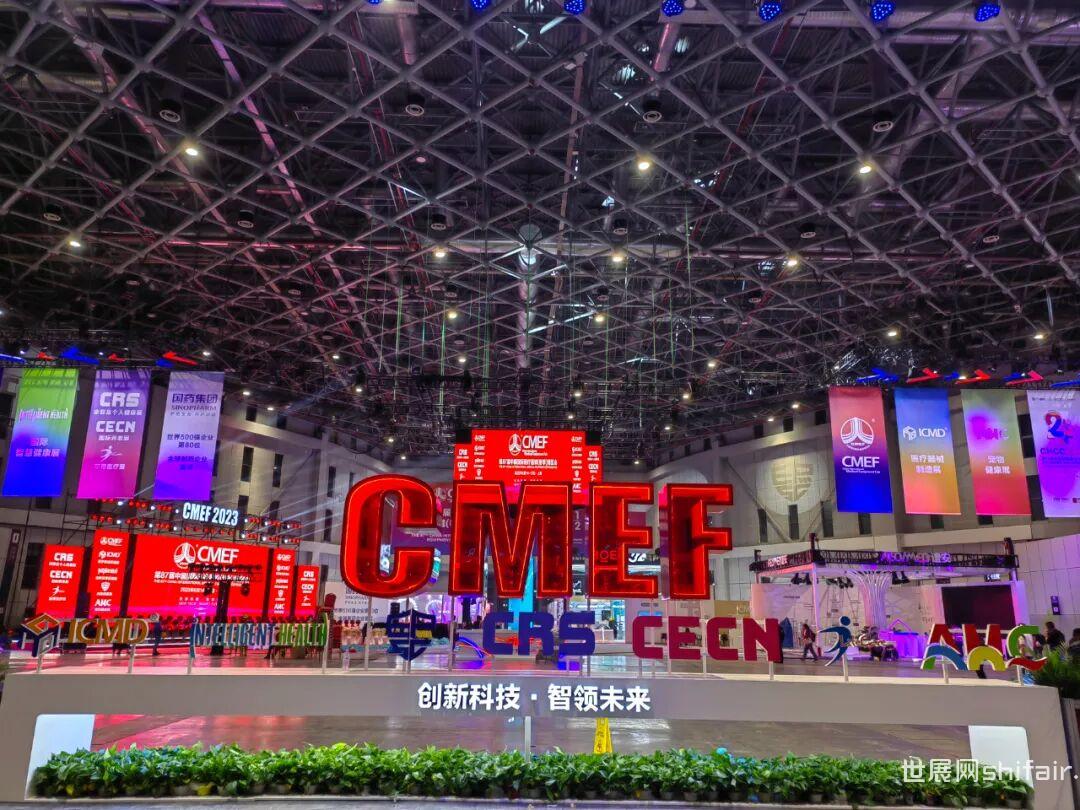 包含精彩盛事将要上演,球迷们备至的词条 包含精彩盛事将要上演,球迷们备至的词条