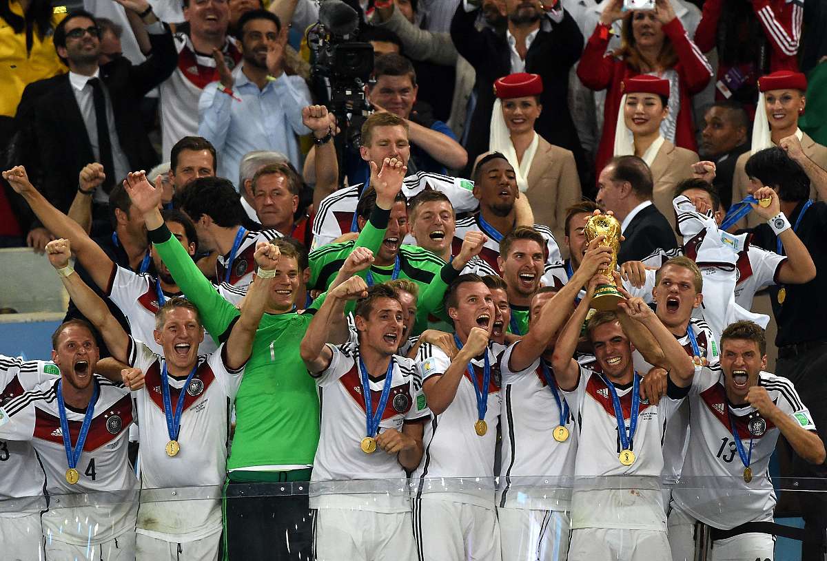 德国队联手进击，成功大破对手晋级四分之一决赛的简单介绍