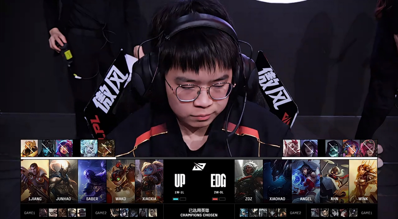 EDG碾压BLG,Clid团战一打五2025世界赛3:0(巴黎) EDG碾压BLG,Clid团战一打五2025世界赛3:0(巴黎)