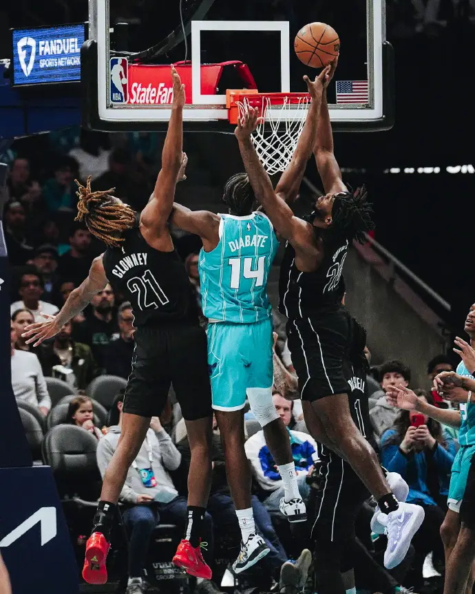 猎鹰险胜老鹰，特雷杨制胜三分仰天长啸