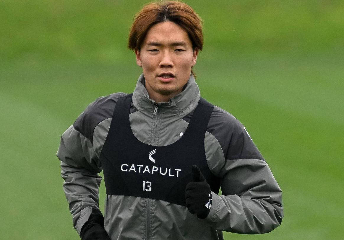 关于阿贾克斯逆转他队，欧冠比赛百转千回的信息