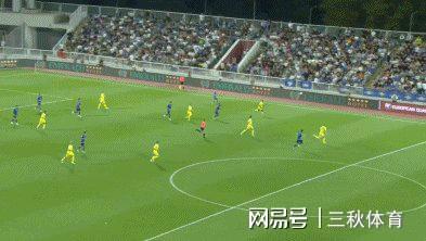 波兰击败瑞士，稳居积分榜首位