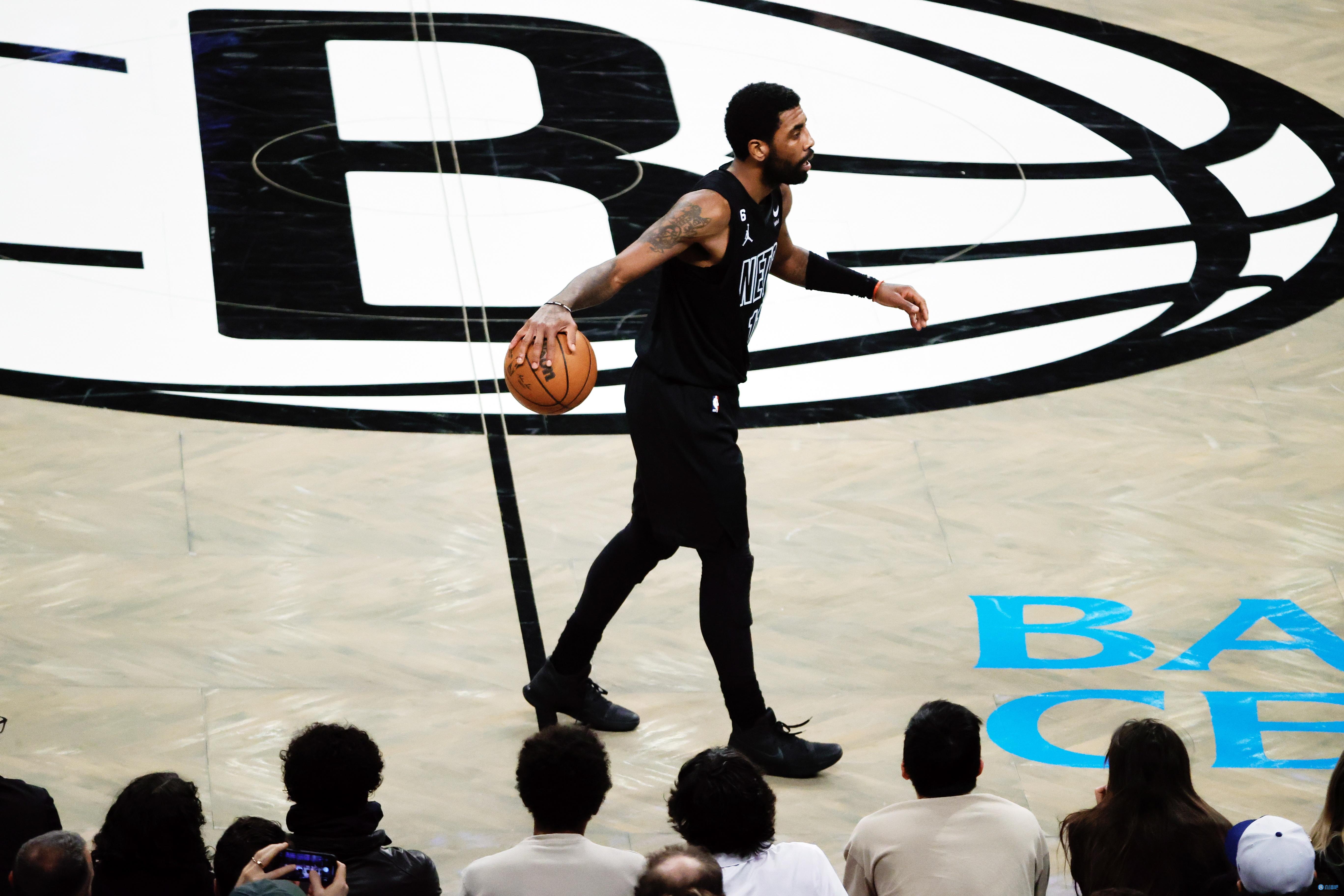 篮网碾压澳大利亚男篮，欧文高光表现的简单介绍