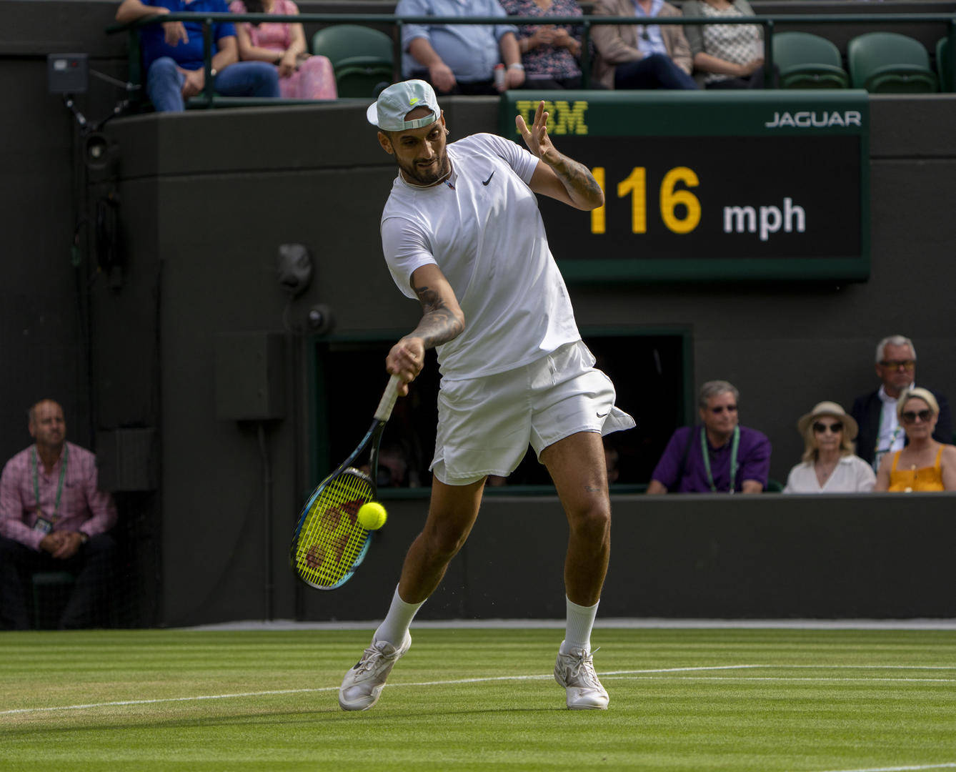 包含英国网球队鏖战美国网球队，克耶高斯惊艳世界的词条